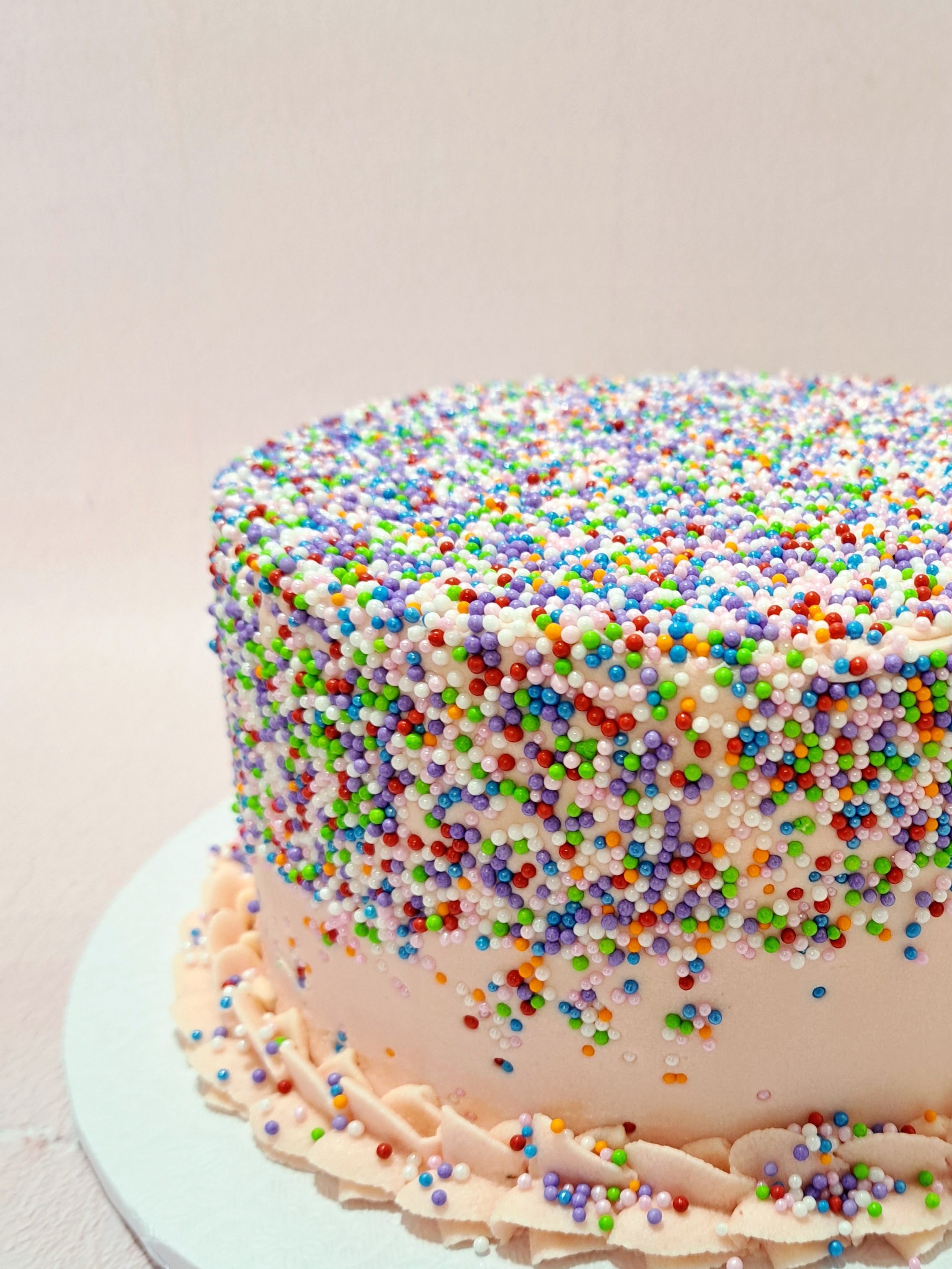 Vegan Baking | Make a Sponge & Sprinkles Cake – Bettina's Kitchen